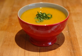 Recipe Soupe de céleri au Caciocavallo et au Pecorino