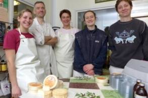 奶酪的生产者 - L'Epoisses fermier chez la famille Bartkowiez