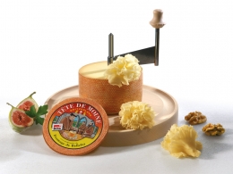 Comment bien couper le fromage ? - Émilien - Le fromage pour passion