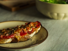 Ricetta  Ossau-Iraty sur tartines d'Espelette