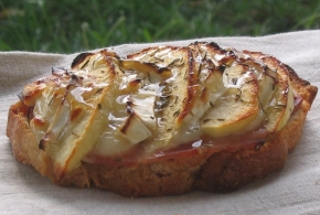 الوصفة Chabichou sur tartine poitevine