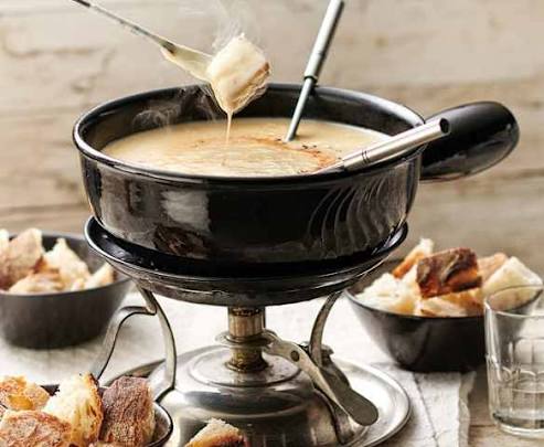 Fondue Fribourgeoise moitié-moitié Gruyère-Vacherin – recette fromage
